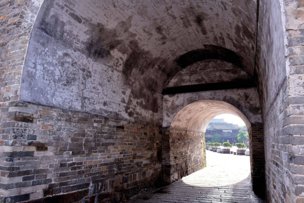 Tour des remparts de la porte Chaotianmen
