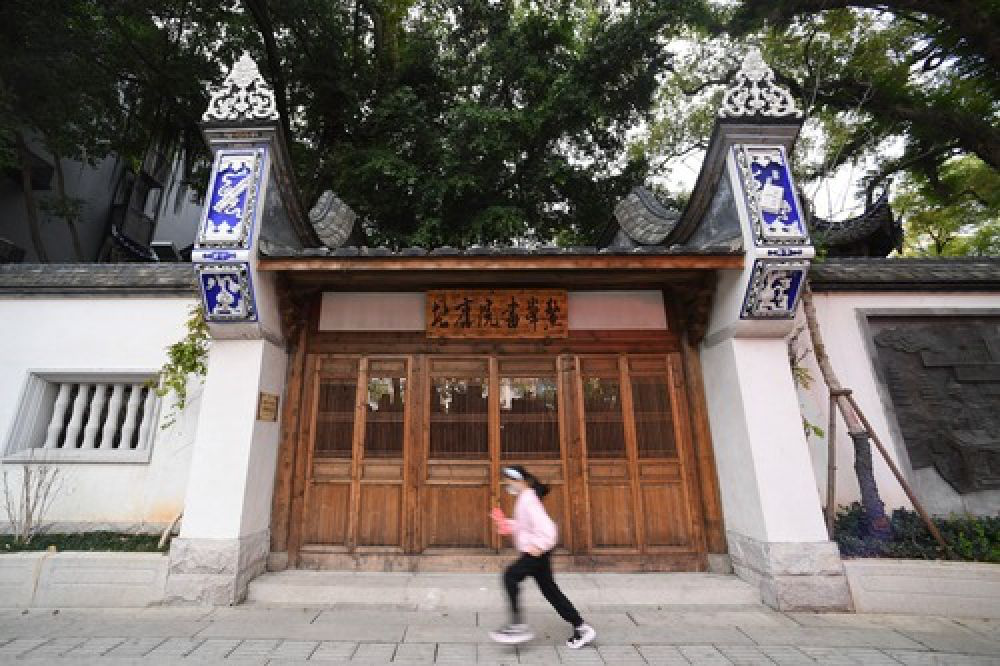 Fuzhou: Promote the protection and utilization of Fuzhou Ancient Houses and improve urban quality