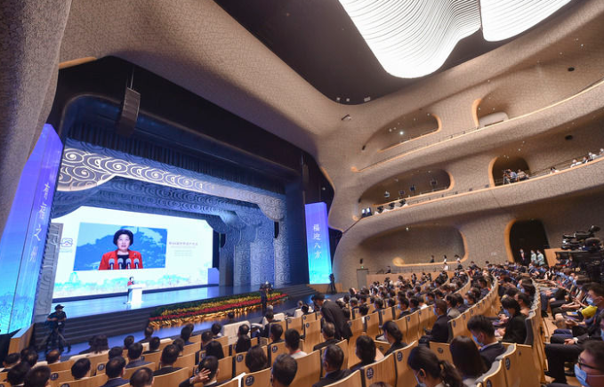 The extended 44th session of the World Heritage Committee opens in Fuzhou, and Ms. Sun Chunlan reads a congratulatory letter sent by President Xi Jinping and delivers a speech