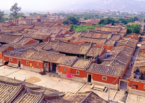 Le village des anciens bâtiments résidentiels de la famille Cai